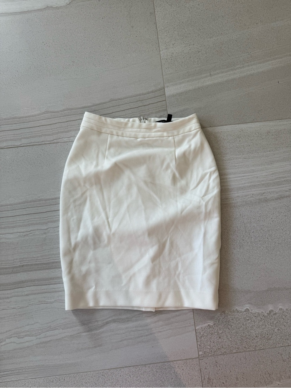 White House Black Market White Tailored Pencil Skirt
